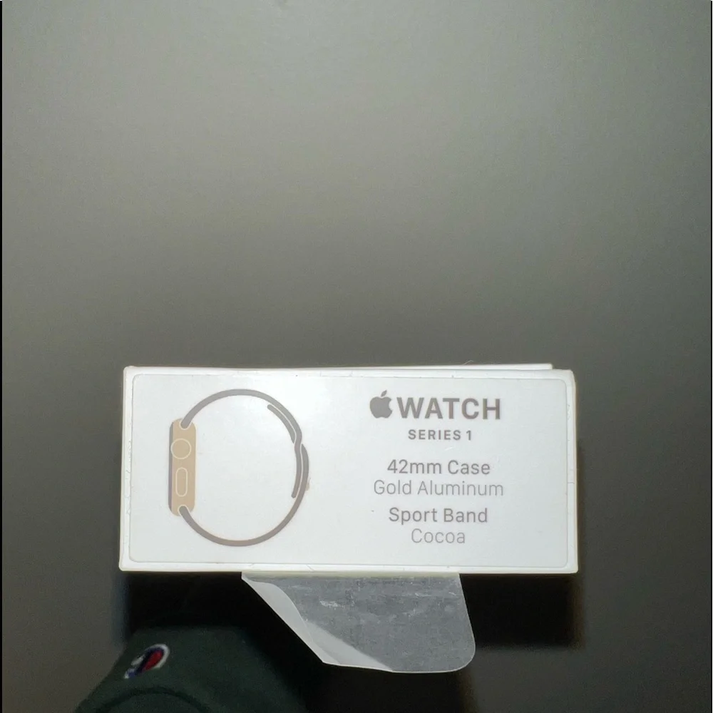 Gold Apple Watch Series 1, 42mm